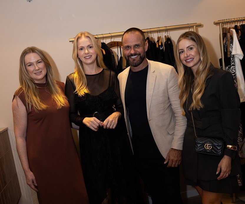 Gislaine Jeske, Jessica Schroeder, Edson Becker e Camila Wagner